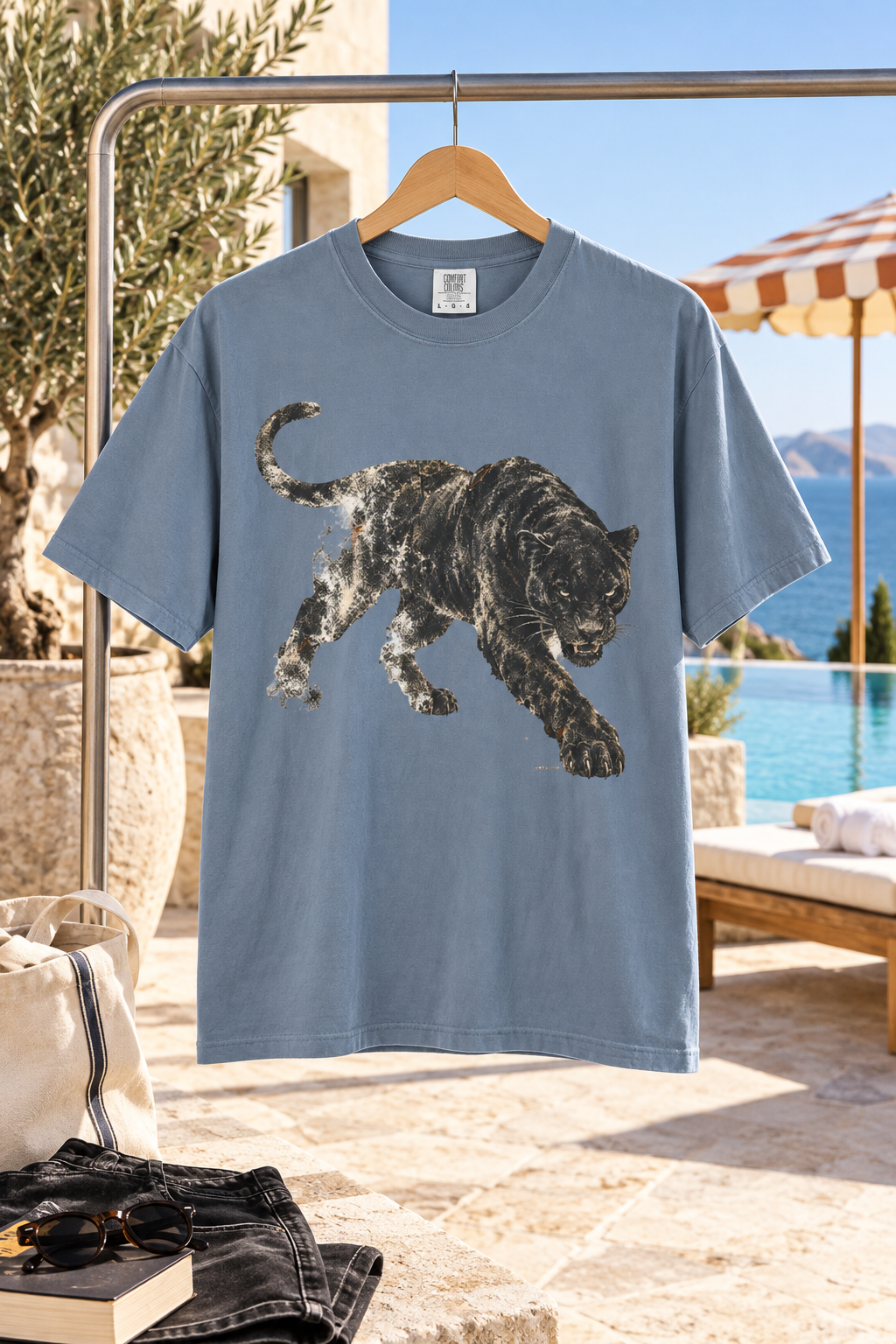 Black Panther — Vintage Wildlife Graphic Tee